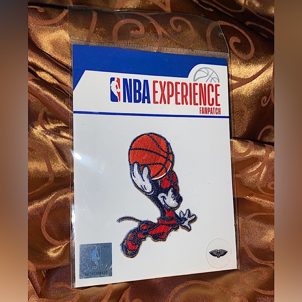 NBA Disney Theme Park Minnie Mouse patch